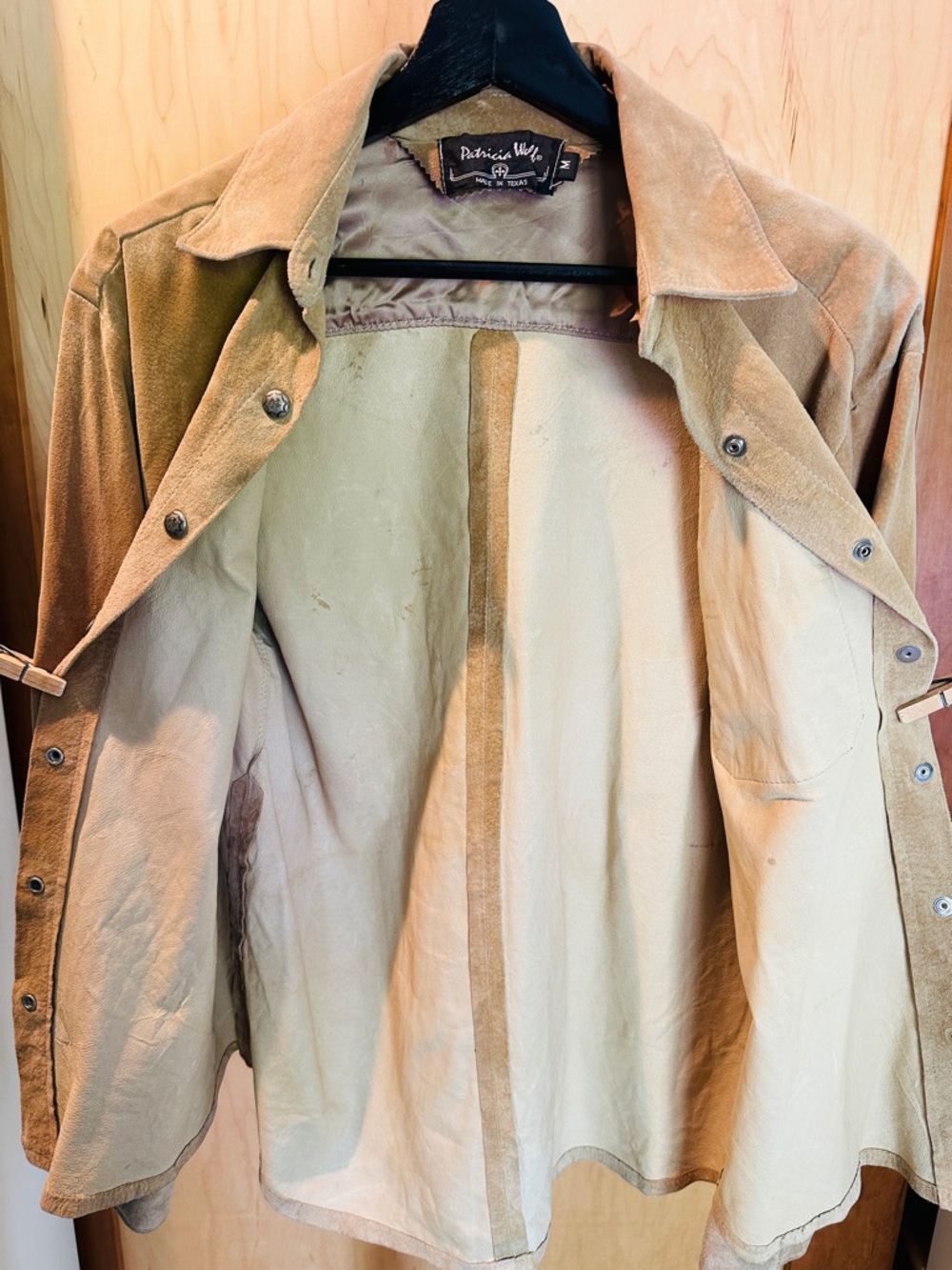 Vintage Patricia Wolf Suede Shirt - Picture 8 of 10